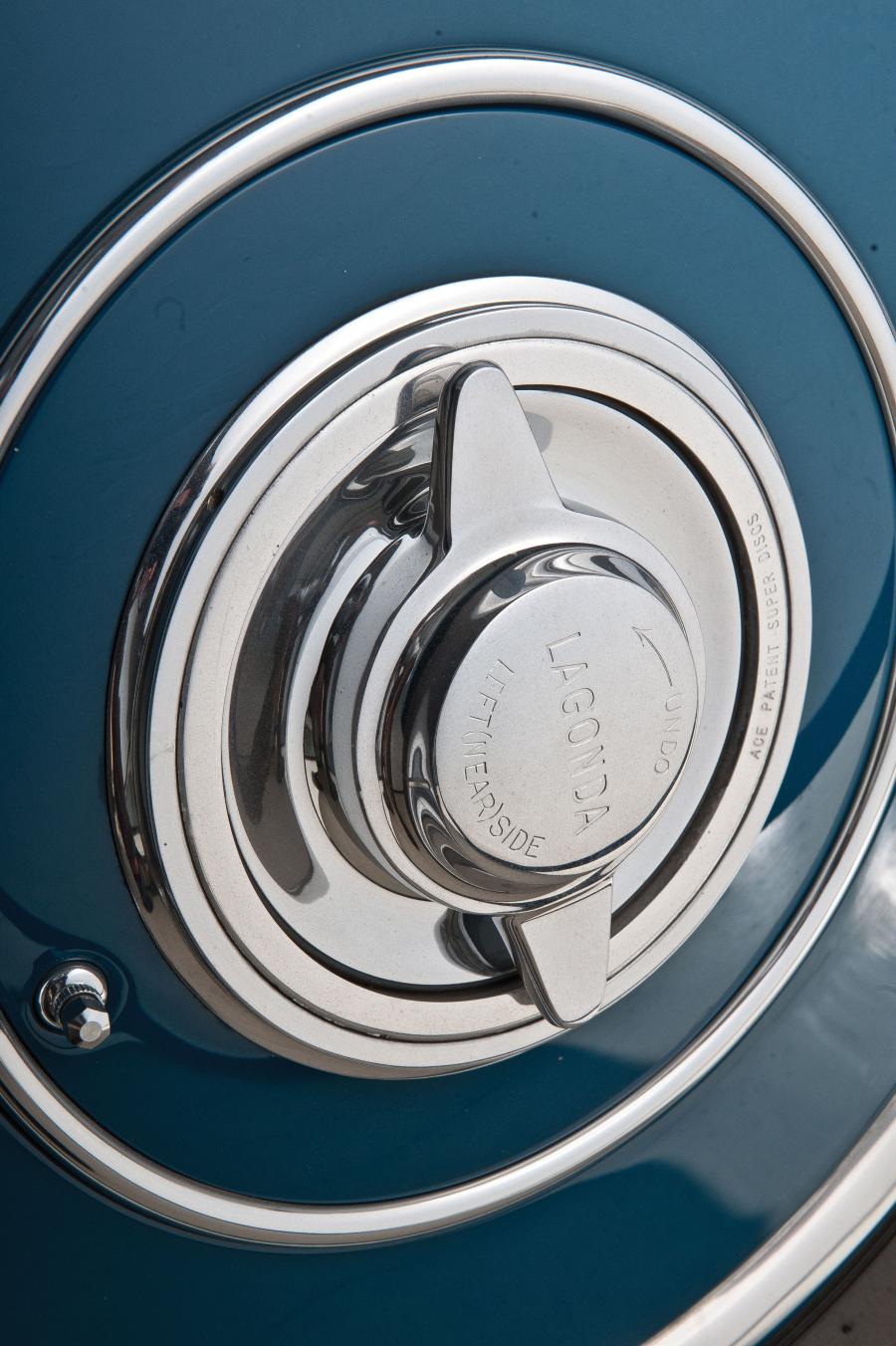Детали экстерьера Lagonda LG6 Rapide Drophead Coupe 1938 года  (фото 16 из 40)